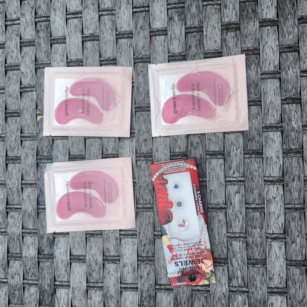 Pink Under Eye Gel Patches